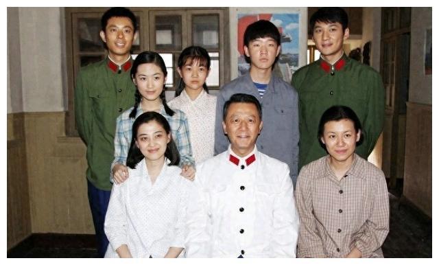 父母爱情电视连续剧，爱情与成长的励志篇章