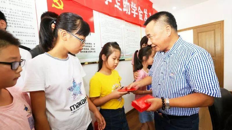 白峰小门招聘信息详解，观点与机会探讨